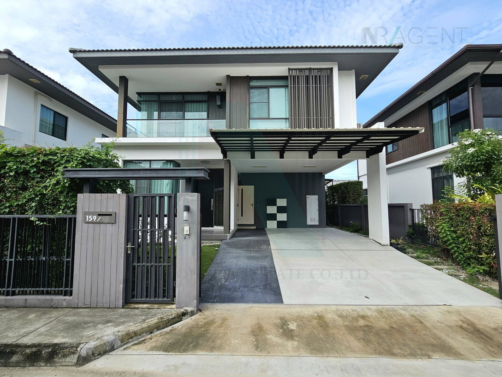 ขายบ้านเดี่ยว โครงการ มัณฑนา ศรีนครินทร์ - บางนา 2 ชั้น 3 ห้องนอน 3 ห้องน้ำ