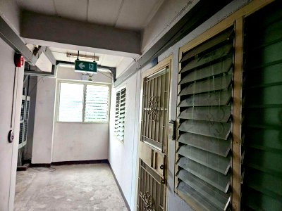 ขายคอนโด : 📍ขาย ห้องดิบ ราคาสุดคุ้ม  เอื้อป่าตัน ตึก5 ชั้น2