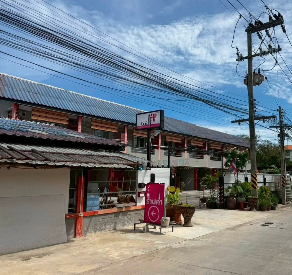 รูป ขายกิจการอพาร์ทเม้นท์ 10 ห้อง ถนนเก้ากิโล ศรีราชา - รูปที่ 2/21