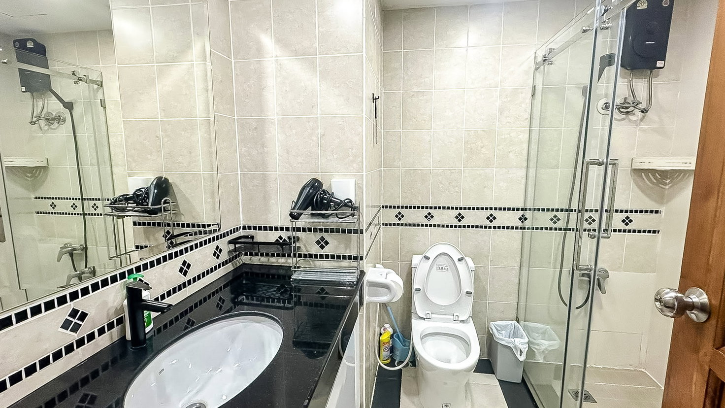 picture Royal Hill Resort Condo for Rent 2Bedroom Thappraya Road - 6/8