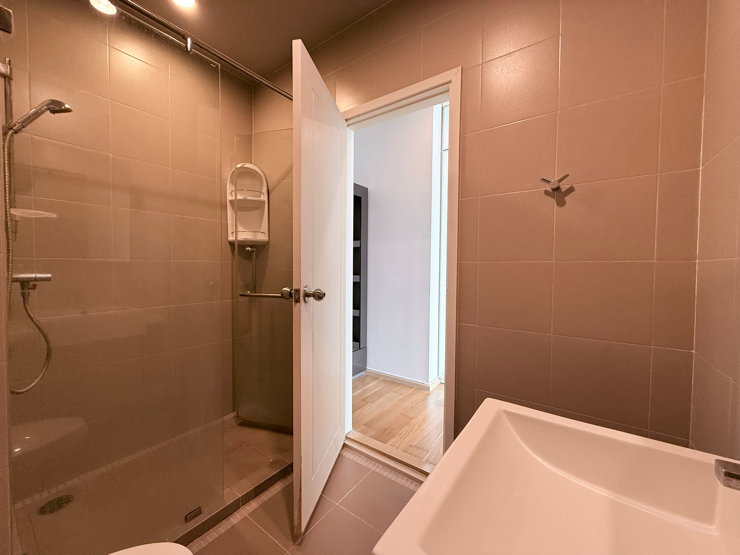 รูป Hive Sathorn - ให้เช่า คอนโด ติดรถไฟฟ้า 1 ห้องนอน 50 ตรม BTS กรุงธนบุรี พร้อมอยู่ - รูปที่ 8/11