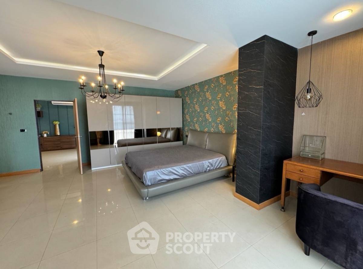รูป คอนโด 3 ห้องนอน ขนาด 280 ตร.ม. ที่ชัยพฤกษ์ เพลส ใกล้ BTS เอกมัย 300 ม. (เลี้ยงสัตว์ได้) (ID 2471571) - รูปที่ 6/35