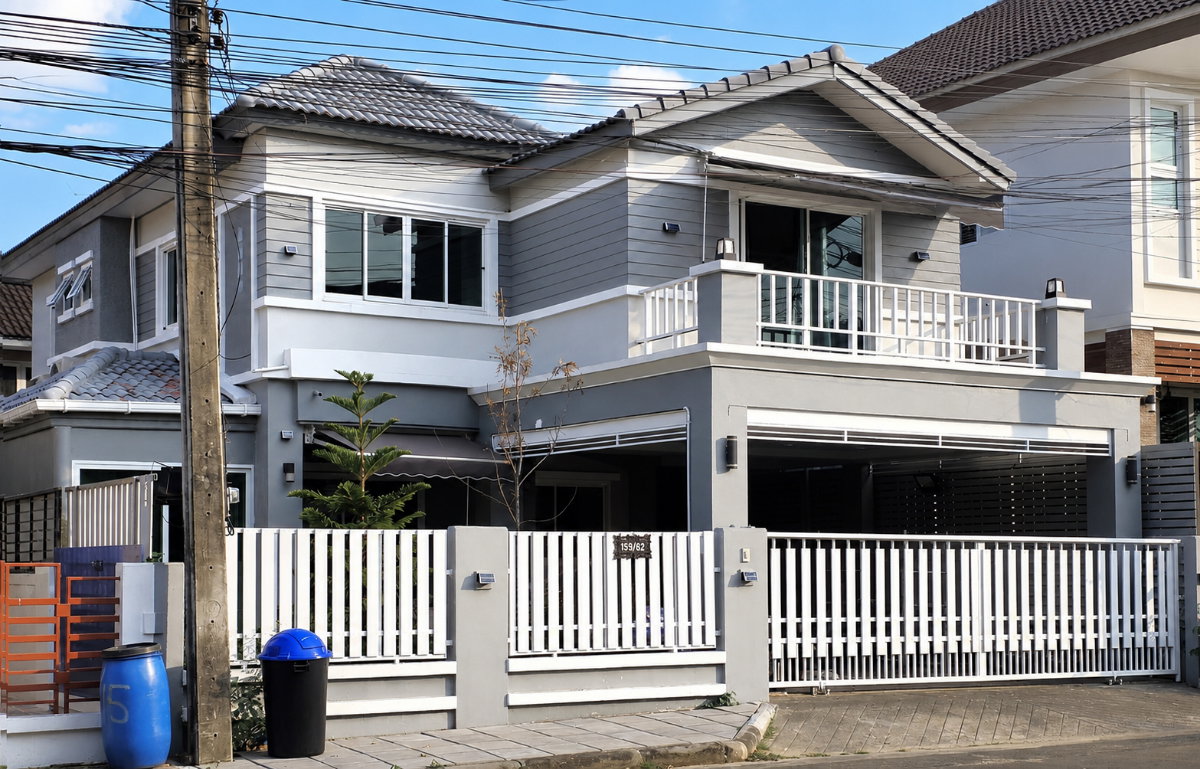 รูป 🏡✨ ให้เช่าบ้านเดี่ยว 2 ชั้น พร้อมอยู่ – เรสซิเด้นซ์พาร์ค ชวนชื่น ซิตี้  📍 ทำเลเชื่อมต่อ รามอินทรา • วัชรพล • คู้บอน - รูปที่ 1/12