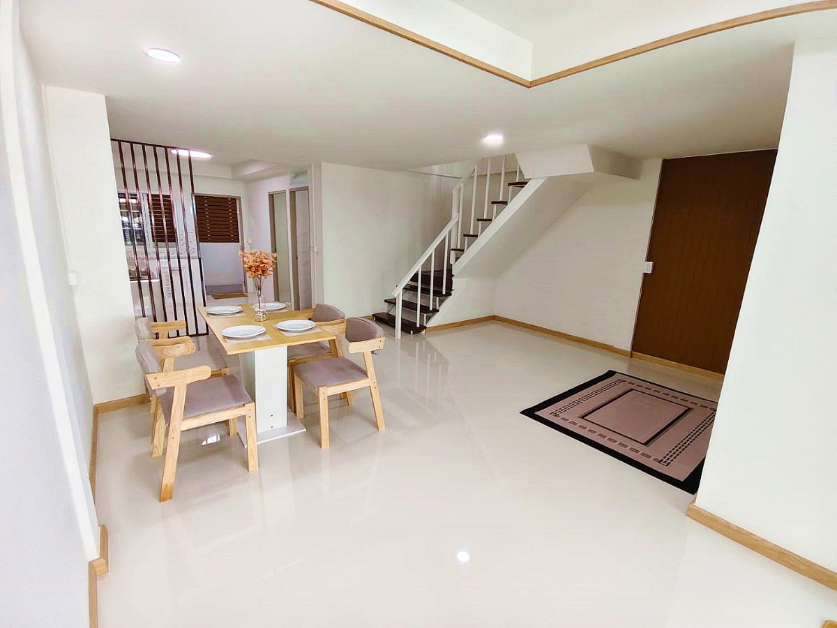 รูป บ้านสวย ทำเลดี ถนนแจ้งวัฒนะ – ปากเกร็ด ซอย 41  หมู่บ้านอัมรินทร์ วิลล่า ใกล้เมืองทอง ธานี  ใกล้เซ็นทรัล แจ้งวัฒนะ - รูปที่ 4/23