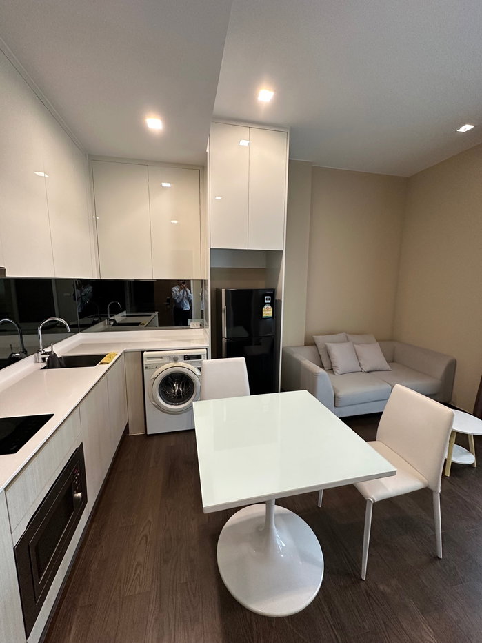 picture condo near ðMRT Phetchaburi ( Q asoke ) â
contact Line: @968pqbai - 5/10
