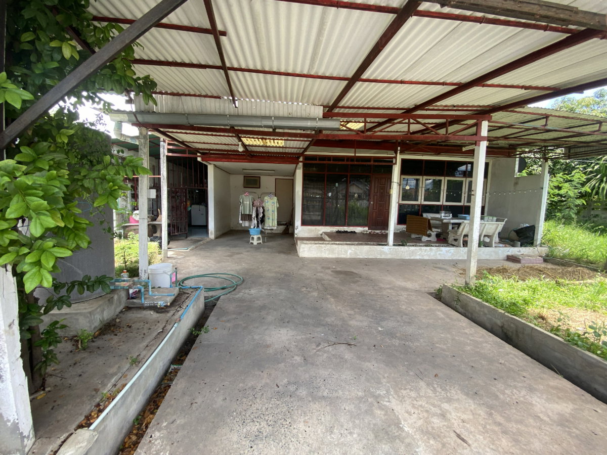 รูป ขาย บ้านเดี่ยว พร้อมผู้เช่า ขายตามสภาพ หลังมุมเป็นส่วนตัว - รูปที่ 3/5
