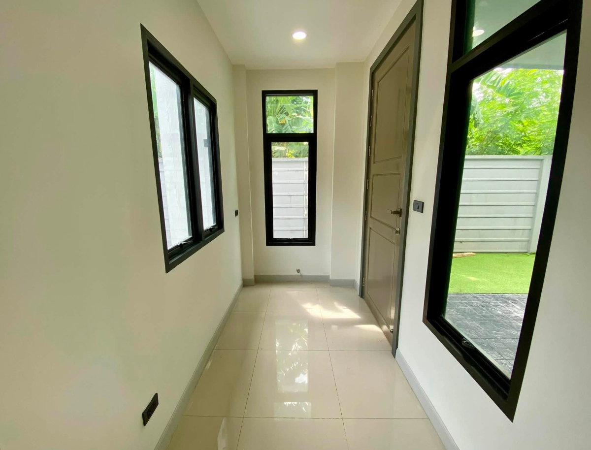 picture WS7981 ðĒðĄâĻ SPACE Home Office Sukhumvit 101/1, near BTS Punnawithi, only 42,000 THB/month - 17/17