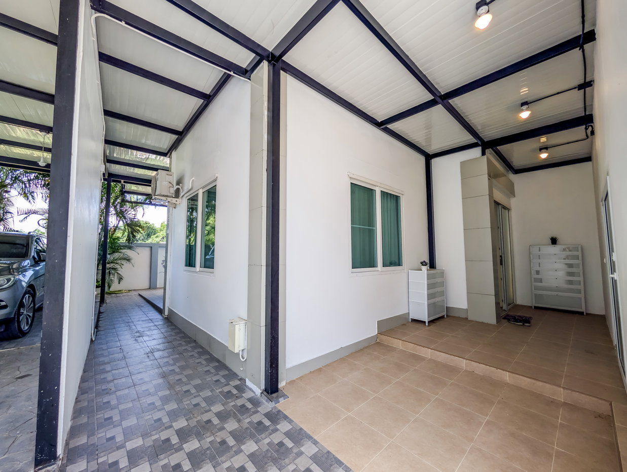 picture Pool Villa for Sale Huay Yai East Pattaya Fully Furnished - 19/25