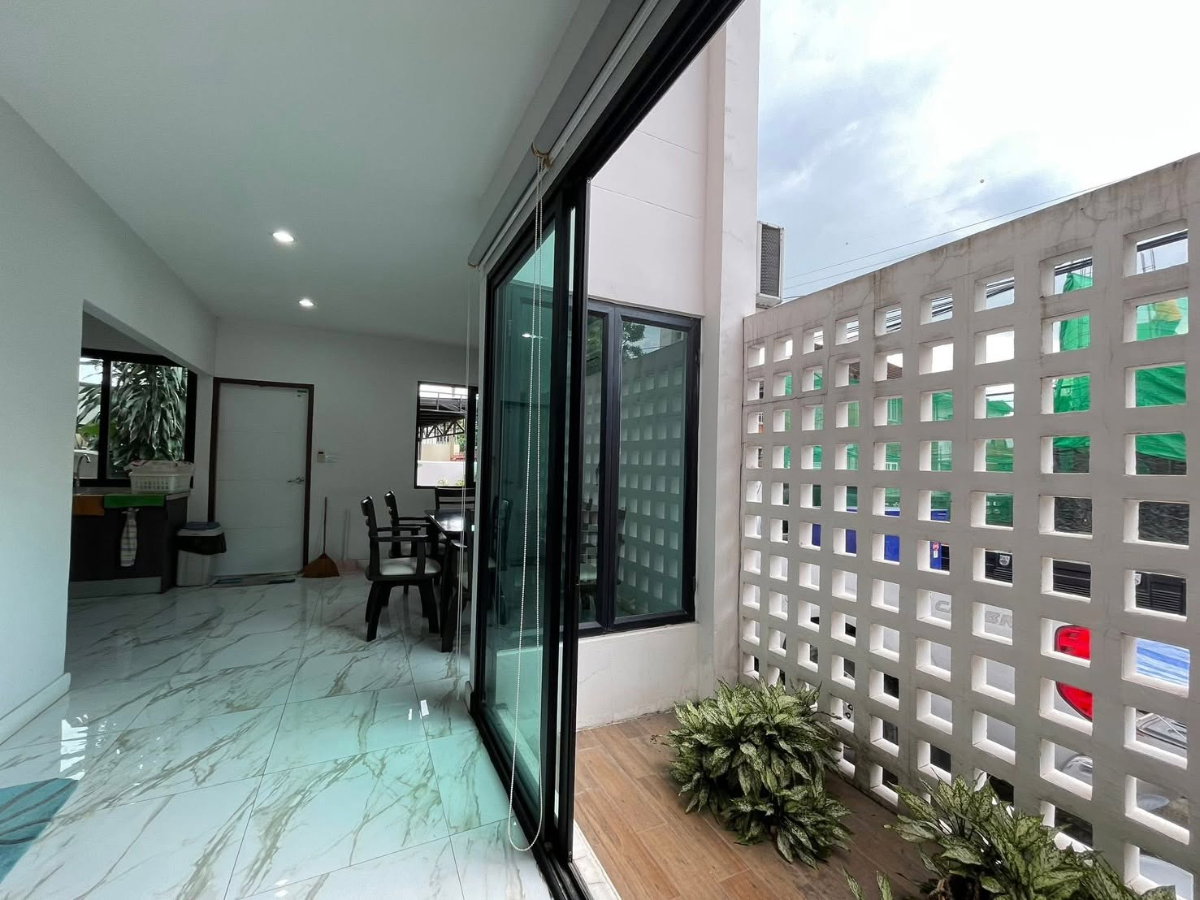 รูป WS8045 🏡 ให้เช่า ทาวน์โฮม 3 ชั้น ลาดพร้าว 18 แยก 4 หลังมุม ใกล้ MRT ลาดพร้าว เพียง 700 เมตร ราคาเช่า 55,000 บาท/เดือน - รูปที่ 8/29