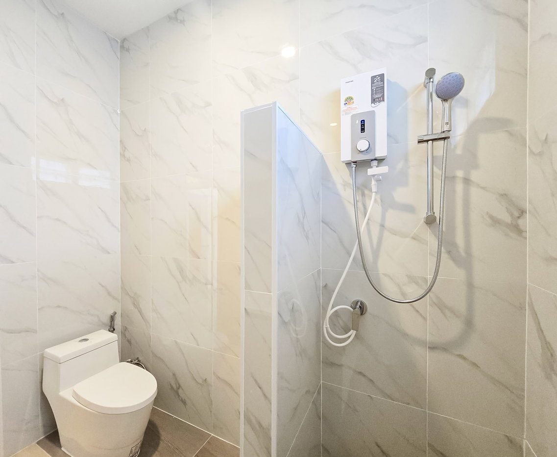 รูป Renovated Pool Villa for Sale Mabprachan East Pattaya - รูปที่ 13/17
