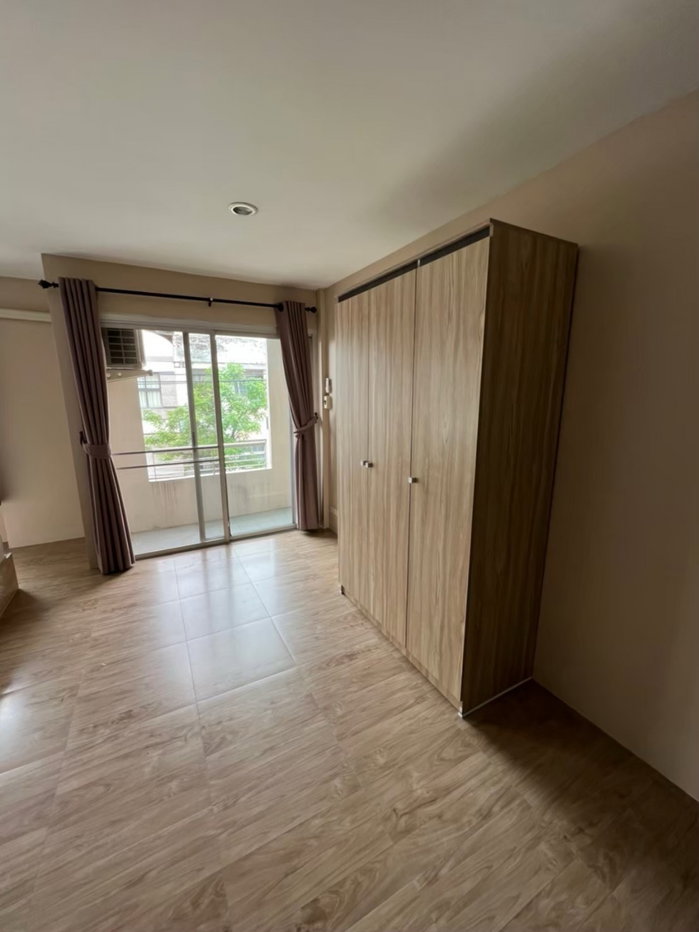 รูป 🏡✨ ให้เช่าทาวน์เฮ้าส์ 3 ชั้น – หมู่บ้านโฮมเพลส สุขุมวิท 71 📍 ทำเลใจกลางเมือง ใกล้ BTS พระโขนง เดินทางสะดวก - รูปที่ 5/12