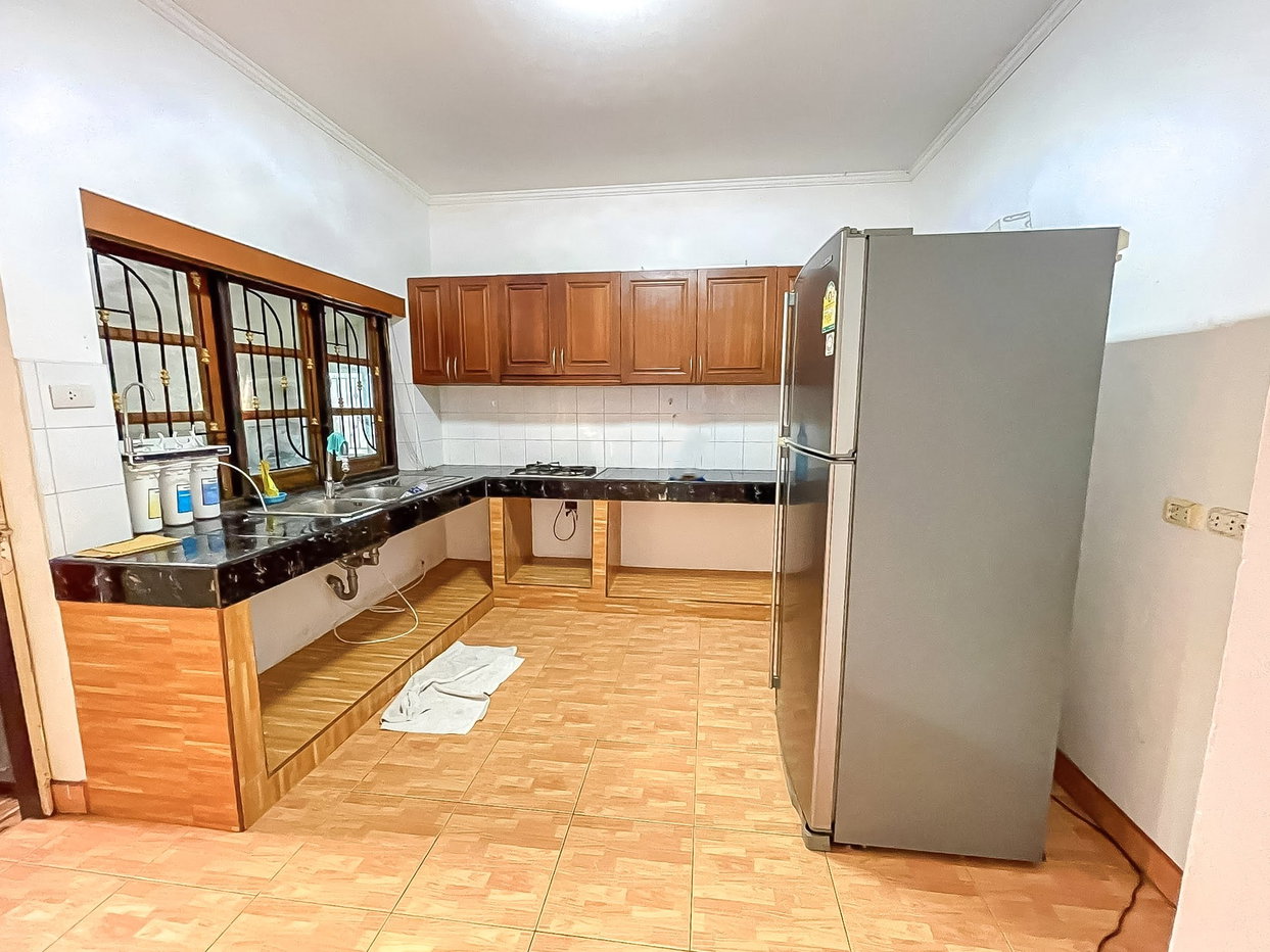 รูป Luxury House for Sale Huai Yai East Pattaya 2Storey Private Pool - รูปที่ 8/15
