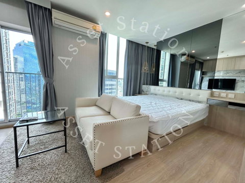 🏙️ Noble Revolve Ratchada: Fully furnished, beautiful view, ready to move in, near MRT Cultural Center Station 🚆
