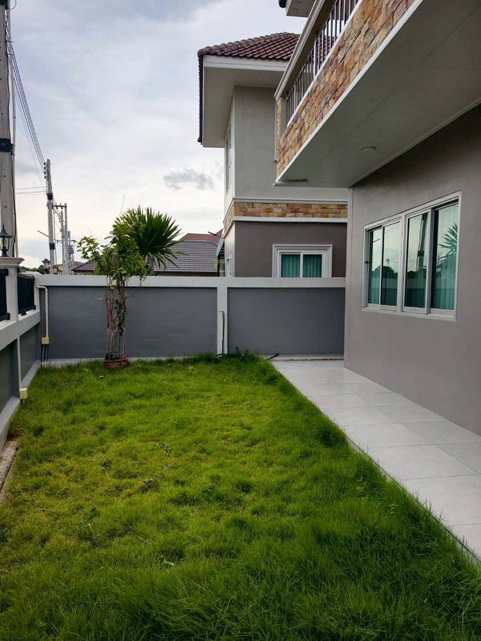 picture Single house for sale, corner lot, Sriracha, Rai Kluay area. Spacious and comfortable living. - 14/17