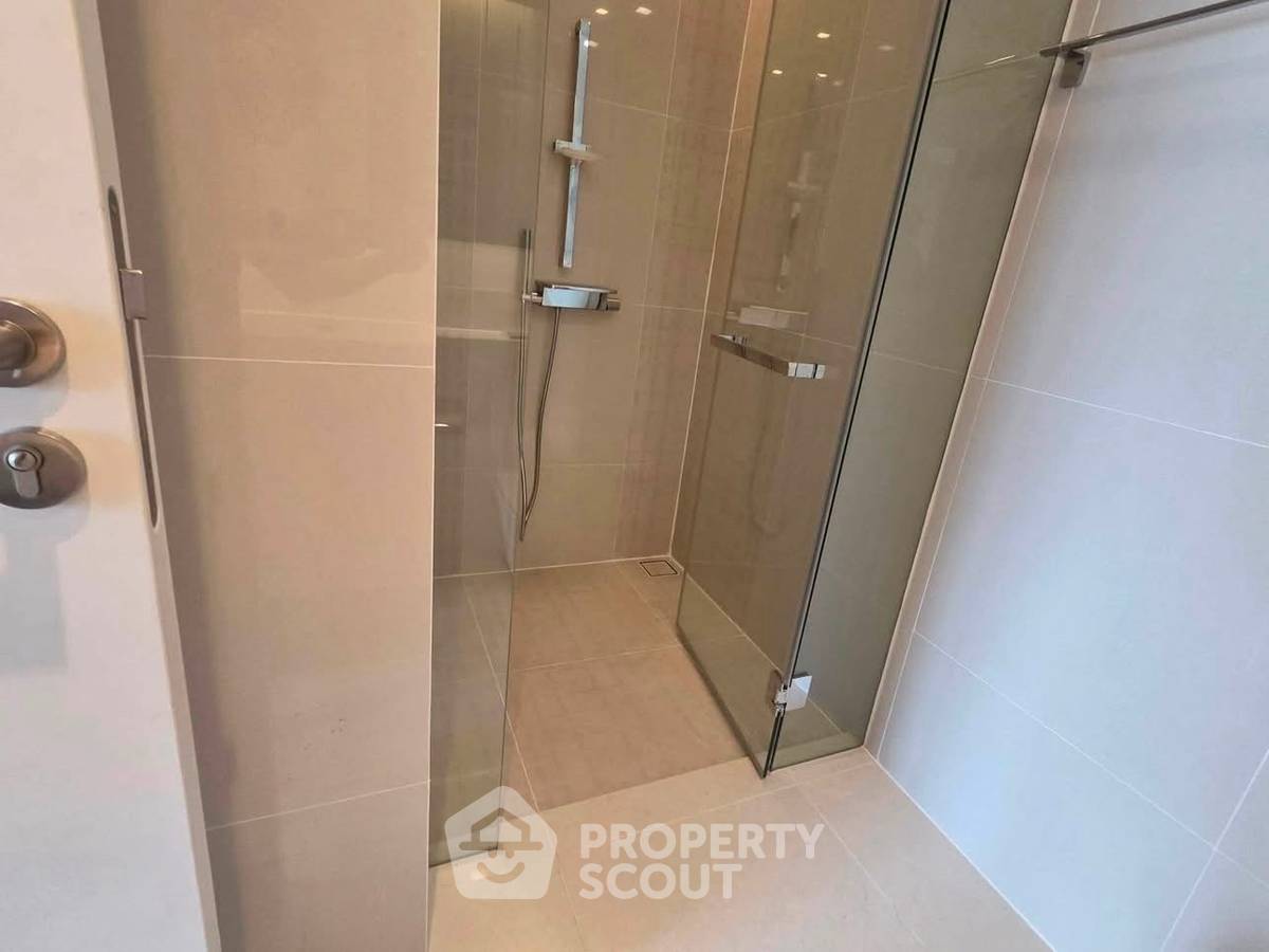 picture High-Floor 2-BR 64 Sqm The Saint Residences, 100m to MRT Phahon Yothin (ID 3062069) - 7/7