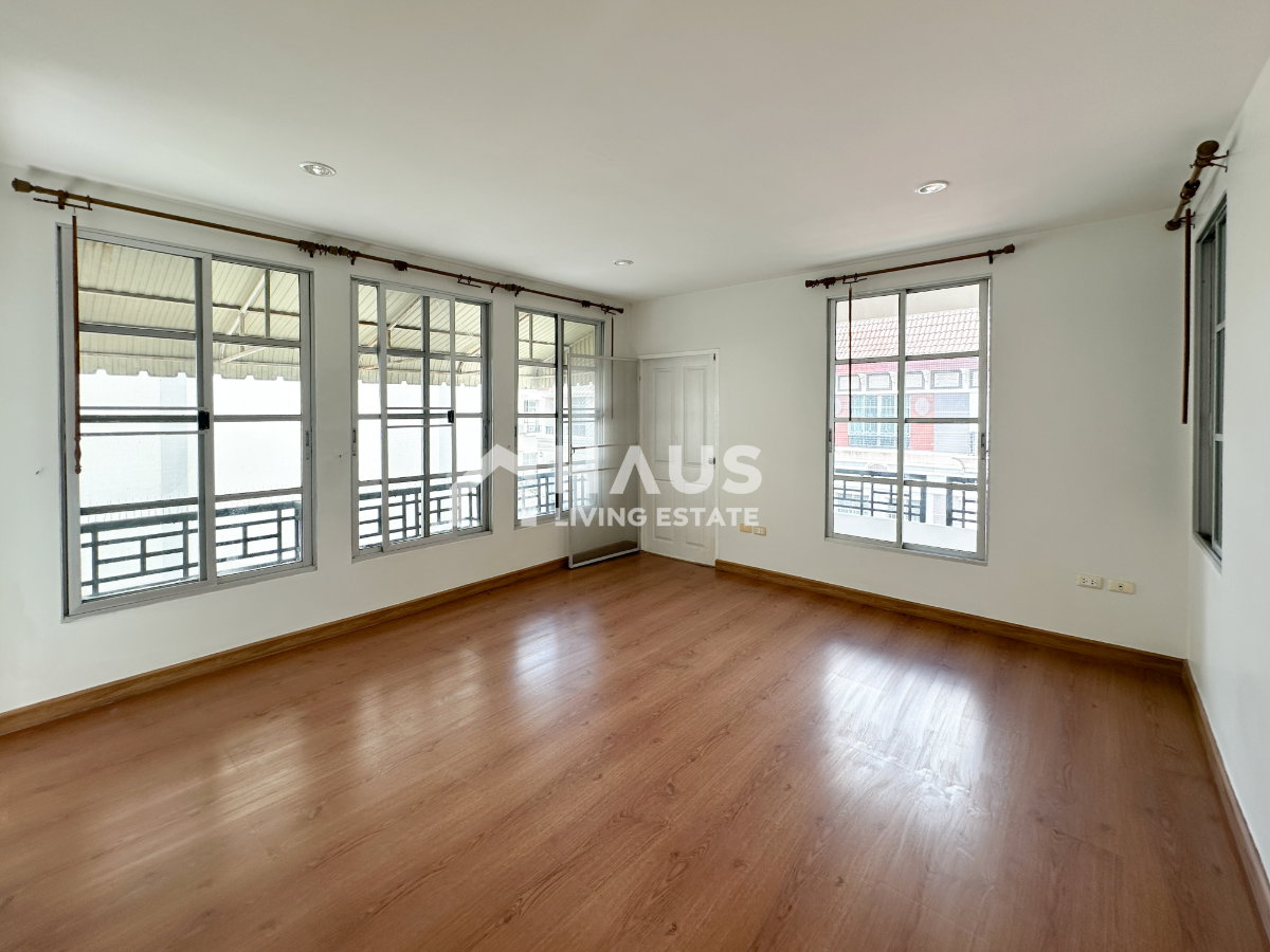 picture Baan Klang Mueang The Paris Ratchavipha / 4 Bedrooms #TPCC069 - 13/30