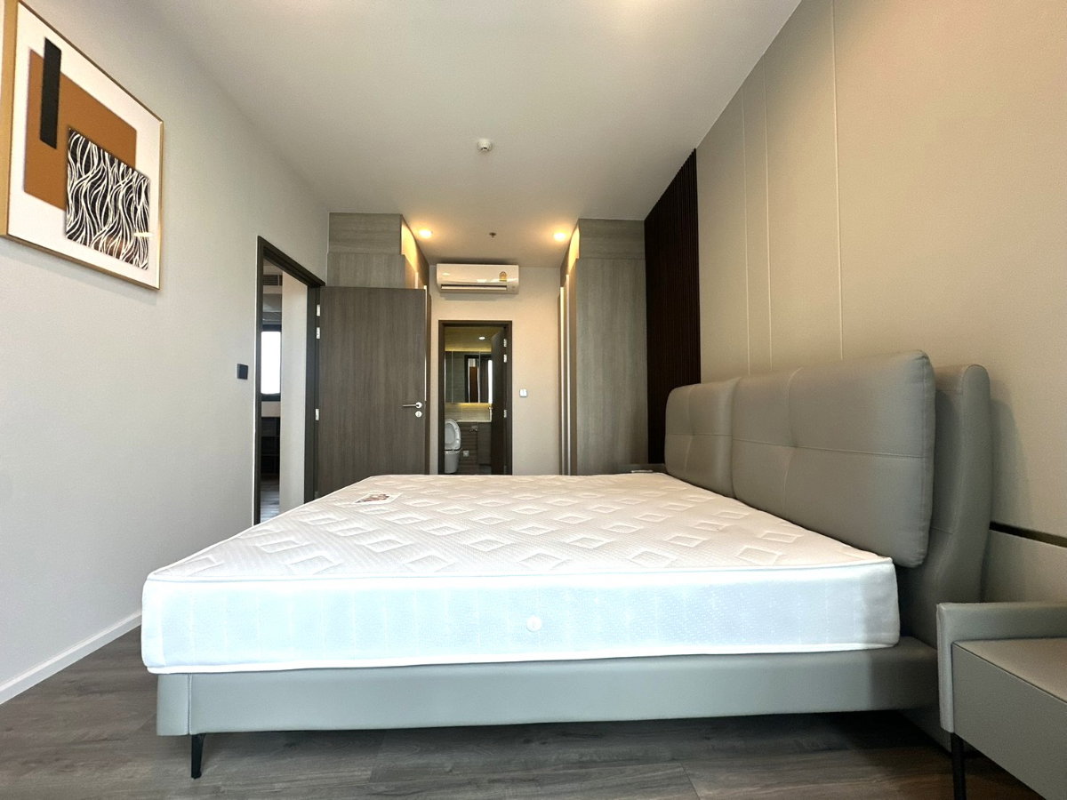 รูป For rent Whizdom Essence พร้อมเฟอร์และเครื่องใช้ไฟฟ้า ชั้นสูง ขนาด 33.84 sq.m. 1 bedroom @20,000 Baht - รูปที่ 3/10