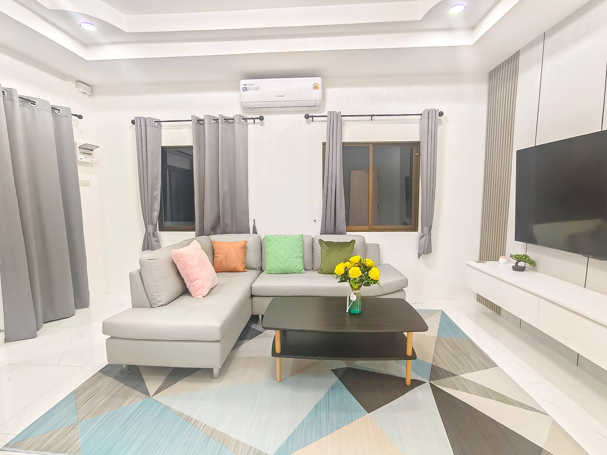 รูป Luxury House for Sale East Pattaya Nong Prue 3Bedroom - รูปที่ 1/13