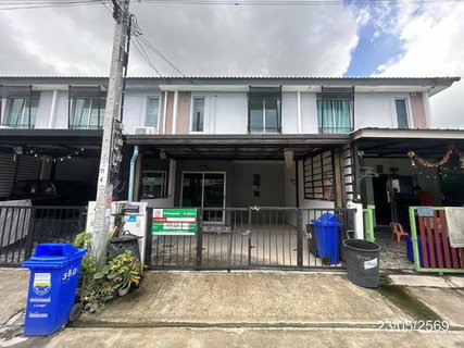 ทาวน์เฮ้าส์ 16.4 ตร.วา บ้านพฤกษา 125 ลาดกระบัง-สุวรรณภูมิ 3 บางพลี สมุทรปราการ 1.7M