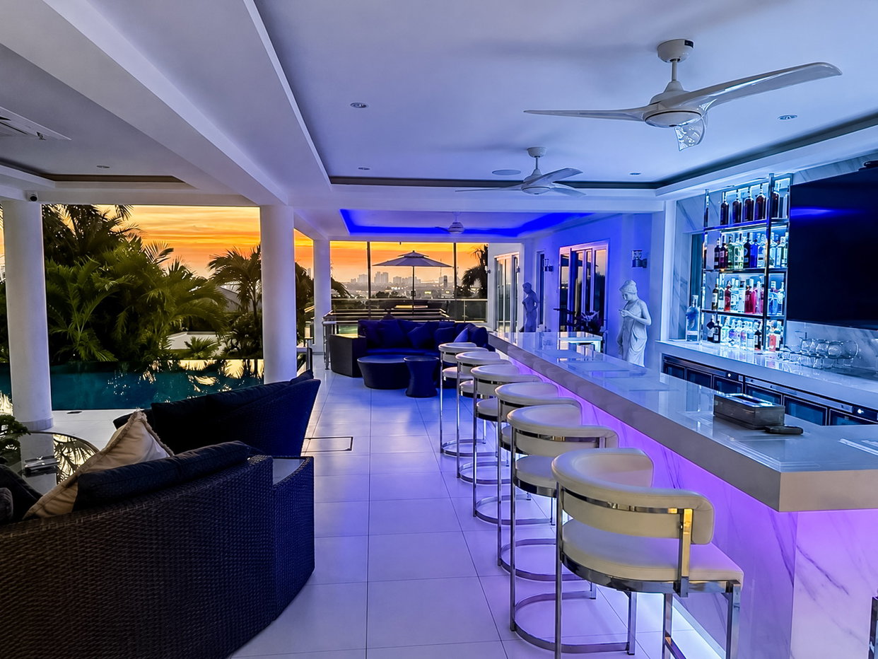 picture Luxury Sea View Villa for Sale East Pattaya with Sunset Views - 27/27