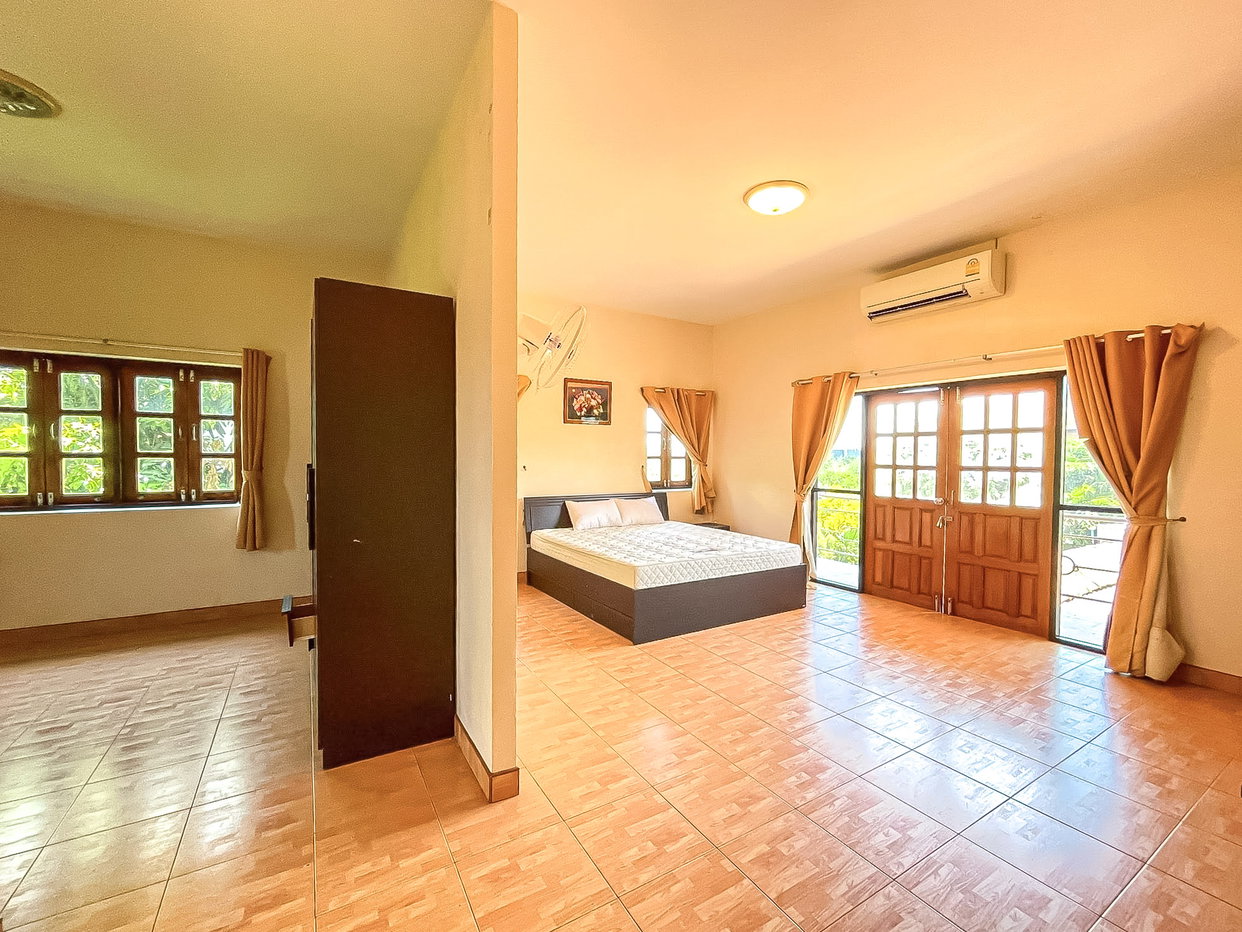 รูป Luxury House for Sale Huai Yai East Pattaya 2Storey Private Pool - รูปที่ 11/15