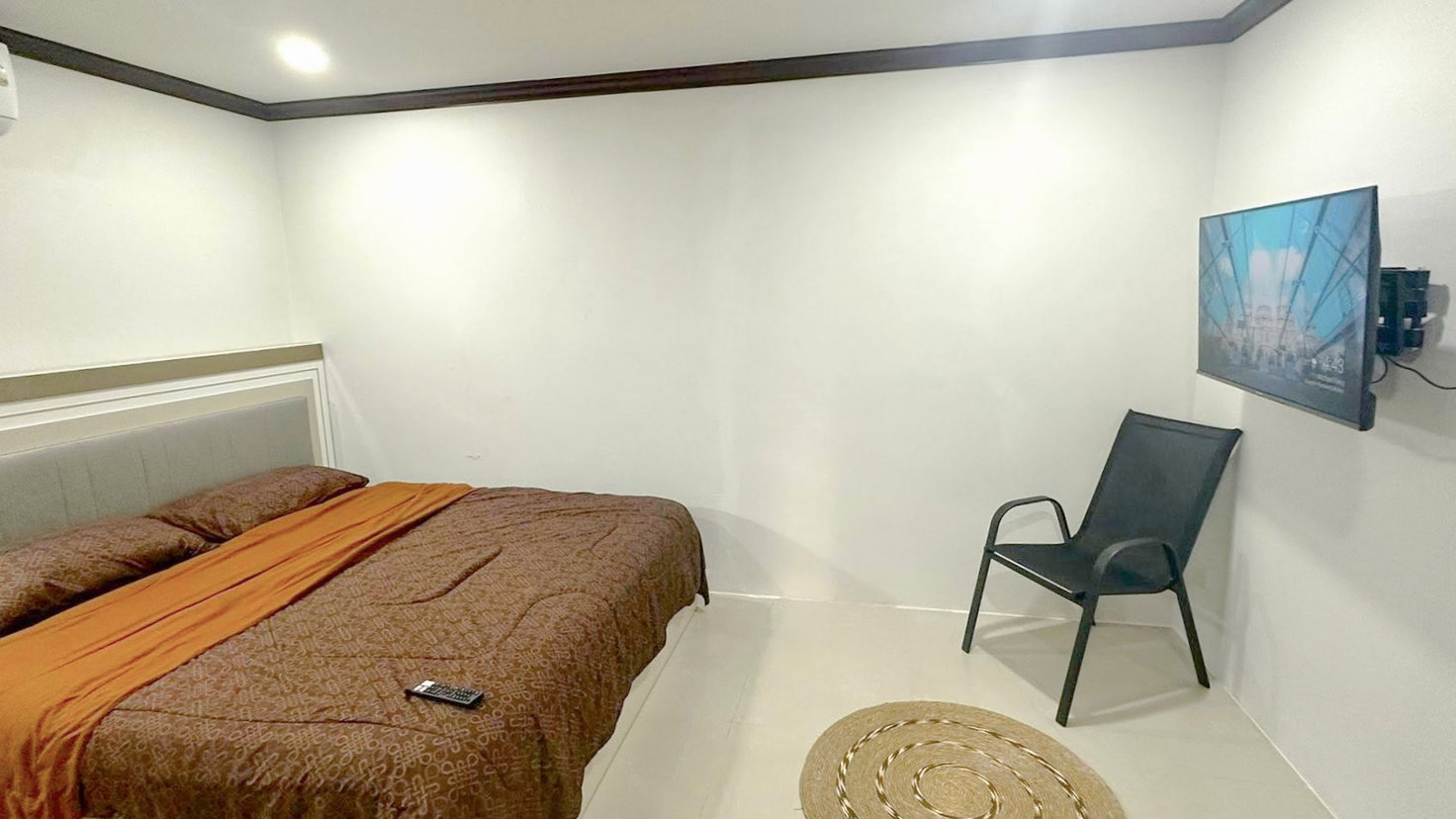 picture Royal Hill Resort Condo for Rent 2Bedroom Thappraya Road - 5/8
