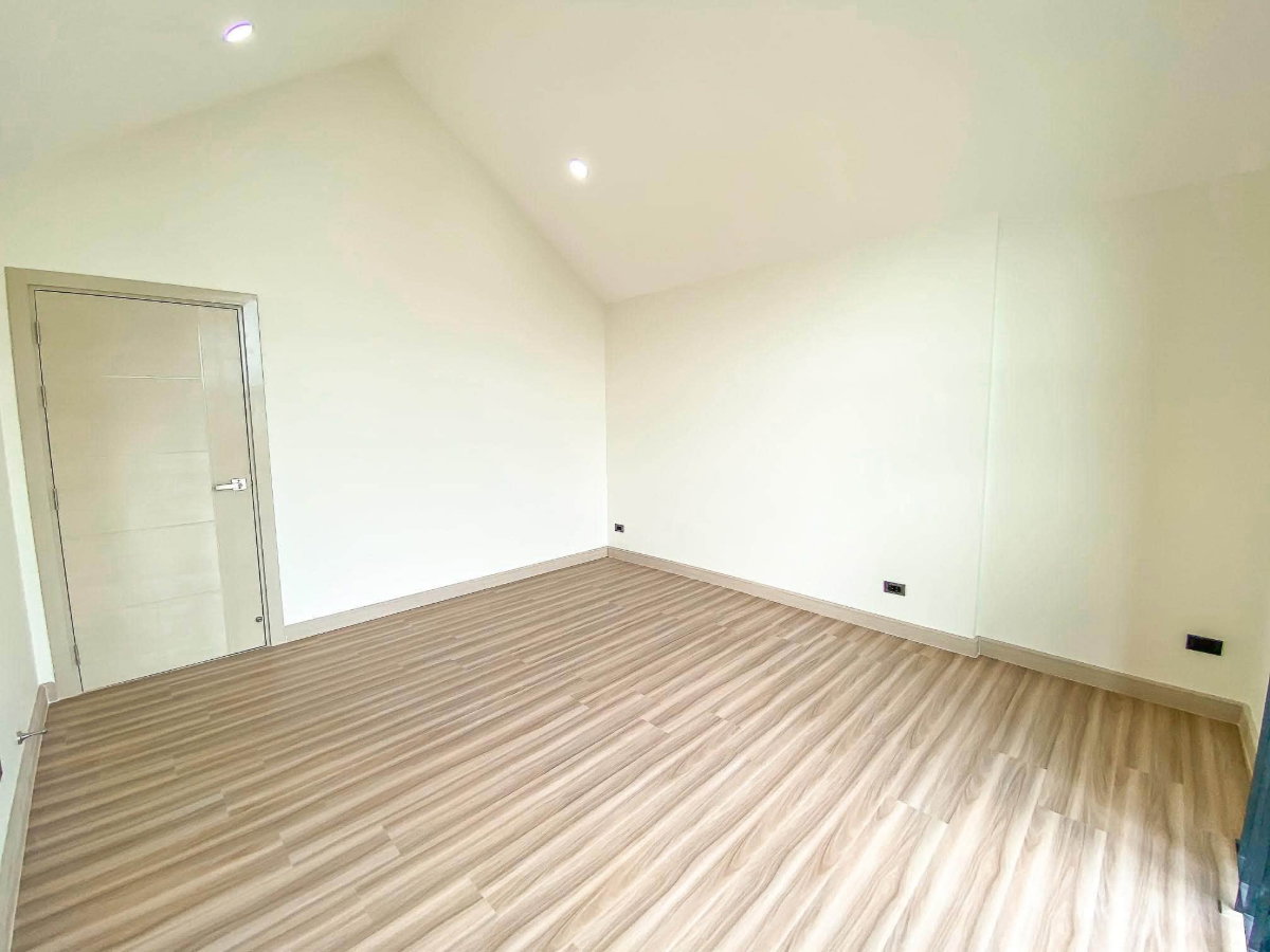 picture WS7981 ðĒðĄâĻ SPACE Home Office Sukhumvit 101/1, near BTS Punnawithi, only 42,000 THB/month - 4/17