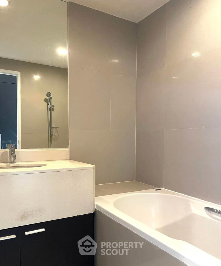 รูป คอนโด 1 ห้องนอน 73 ตร.ม. ชั้น 15 ที่ The Trendy Condominium ใกล้ BTS นานา 200 ม. (ID 3062154) - รูปที่ 7/10