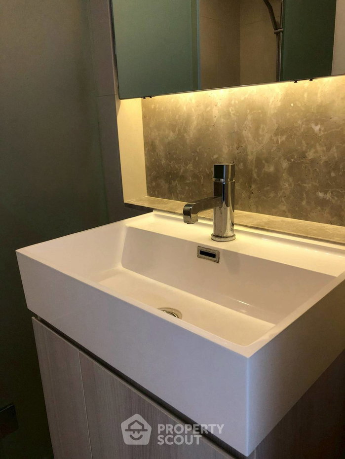 picture 2-BR Condo, The Lumpini 24, 55 Sqm, Near BTS Phrom Phong (ID 3064754) - 4/12