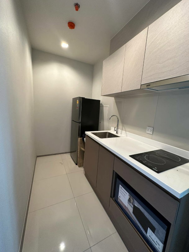 รูป ⭐️ Life Sathorn Sierra ⭐️ 2 BED 2 BATH ชั้น 38 วิวสวย ห้องตกแต่งอย่างดีพร้อมเข้าอยู่ - รูปที่ 3/10
