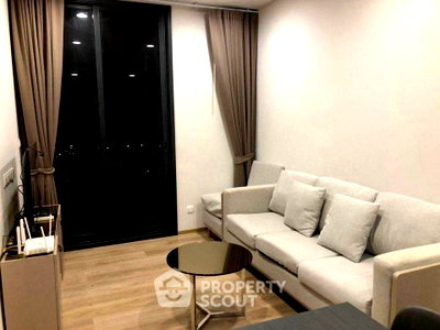 Condos for rent : High-Floor 2-BR 50 Sqm Oka Haus Sukhumvit 36, BTS Thong Lor (ID 3061663)