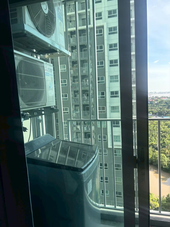 picture FOR RENT: The Trust Condo @ BTS Erawan - 9/9