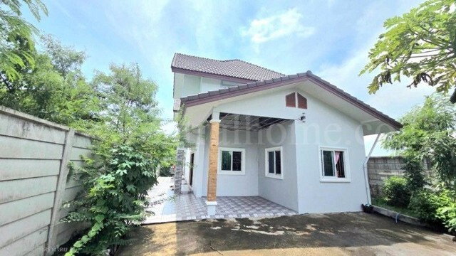 รูป บ้านเดี่ยว 2 หลังสร้างติดกัน ราษฎร์อุทิศ 50 กรุงเทพ ขายขาดทุน - รูปที่ 4/19