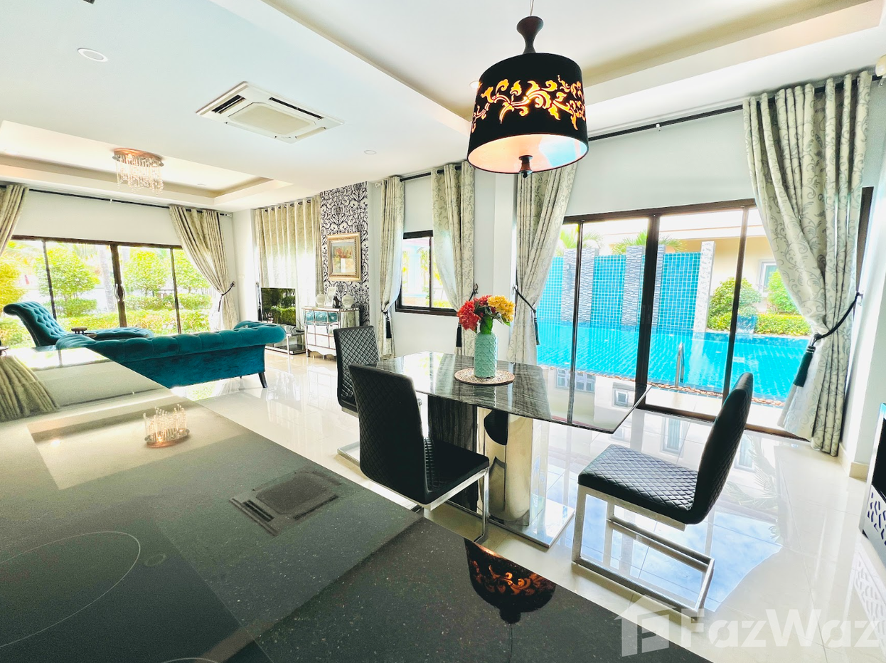 picture Spacious Pool Villa for Sale 1961556 - 16/40