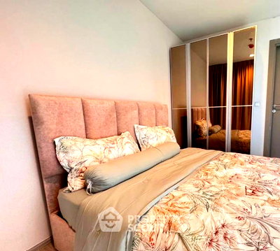 Condos for sale : 24th-Floor 1-BR Life Asoke - Rama 9 Near MRT Phra Ram 9 (ID 3048948)
