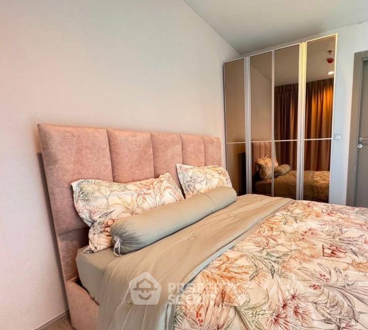 picture Attractive Price 1-BR 36 Sqm Condo At Life Asoke - Rama 9, 300m To MRT Phra Ram 9 (ID 3048948) - 1/3