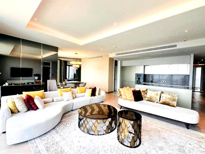 Condos for sale : 39th-Floor 3-BR 222 Sqm At The Residences At Mandarin Oriental, Bangkok Near BTS Saphan Taksin (ID 3020416)