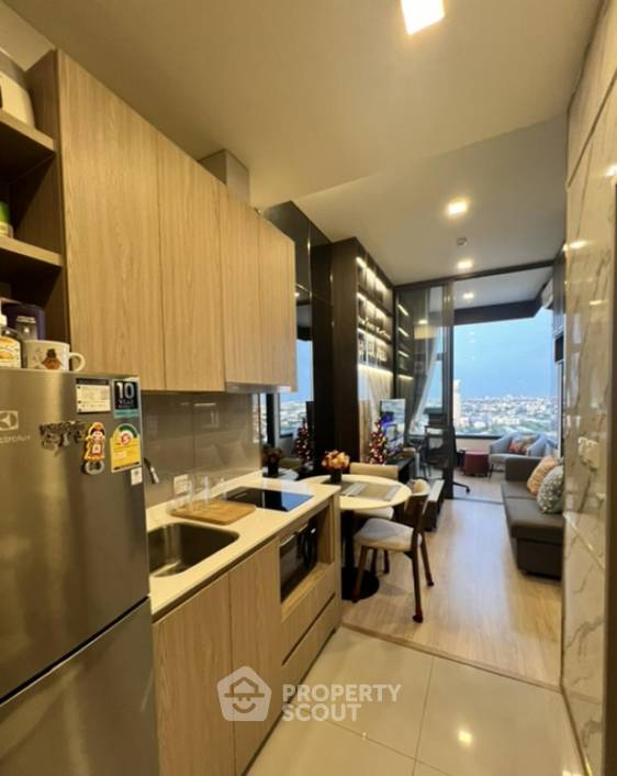 picture 1-BR Condo At Centric Ratchayothin, 200m To BTS Ratchayothin (ID 3063522) - 3/9