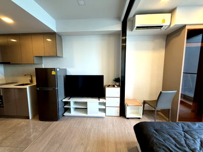 Condos for rent : One9Five Asoke - Rama 9 -1Bedroom /1Bathroom
