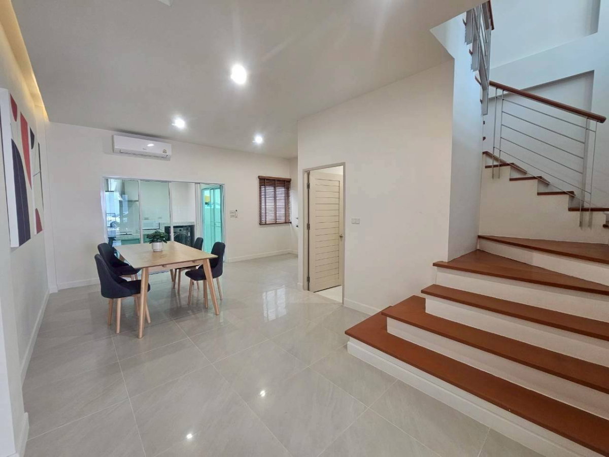 รูป ทาวน์โฮม 3 ชั้น ให้เช่าบ้านกลางเมือง บริติซทาวน์ ศรีนครินทร์  (SPSAD4077) - รูปที่ 5/21