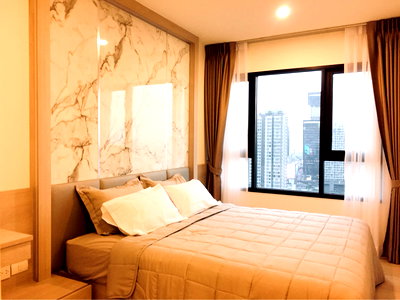 Condos for rent : Life Asoke (MRT Phetchaburi Station)
