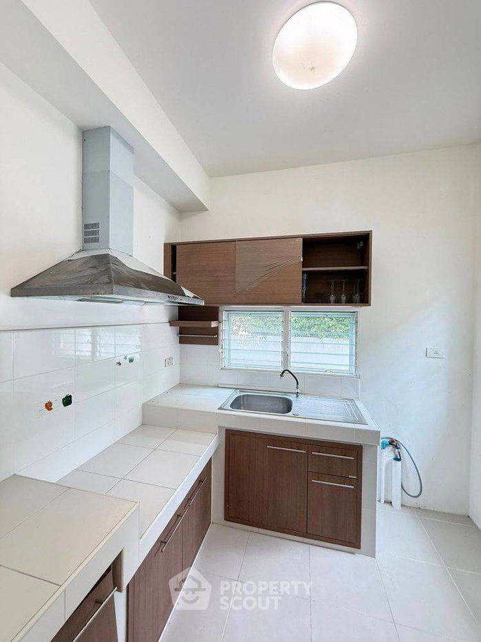 รูป บ้านเดี่ยว 3 ห้องนอน พร้อมเลี้ยงสัตว์ได้ ขายที่ มัณฑนา เลค วัชรพล สายไหม (ID 3023039) - รูปที่ 2/6