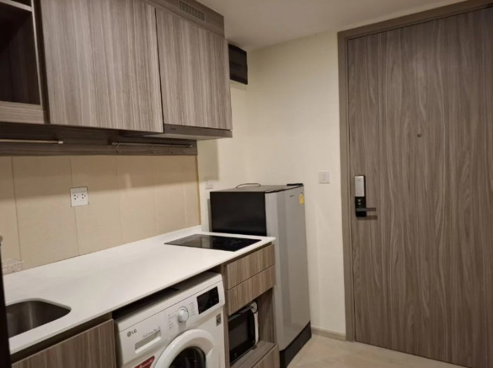 picture 🔥 **HOT DEAL FOR RENT! Luxury Pool View Condo at KnightsBridge Phaholyothin Interchange – Ready to Move In!** 🔥 - 9/10