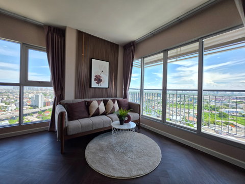 Spacious Corner Unit - 2 Bedroom River View for Rent @ Aspire Sukhumvit 48