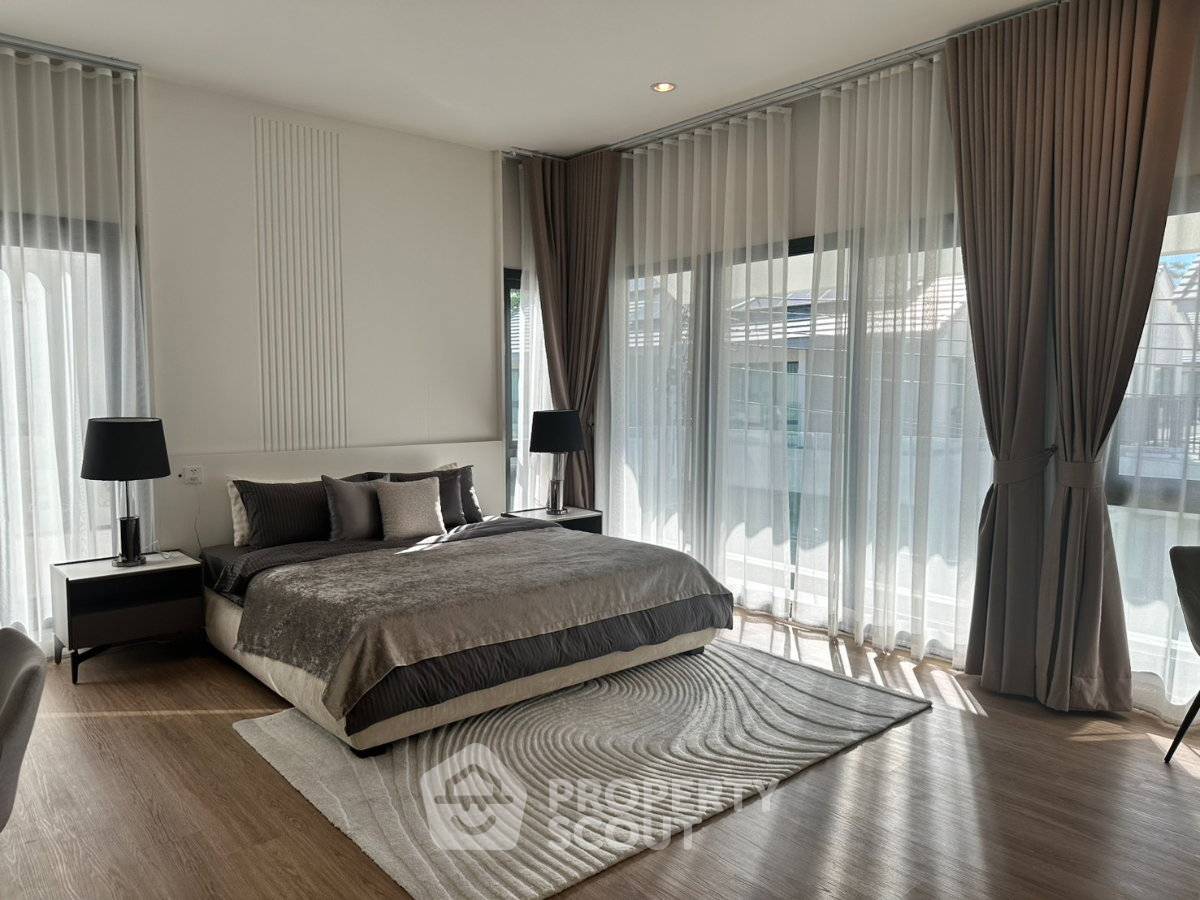 รูป บ้าน 4 ห้องนอน ขาย The Lavish พัทยา นาเกลือ (พื้นที่ 350 ตร.ม.) (ID 3042070) - รูปที่ 2/17