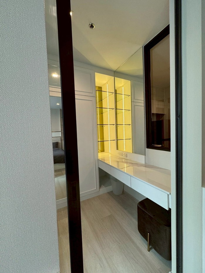picture Condo for rent Life One Wireless - 14/23