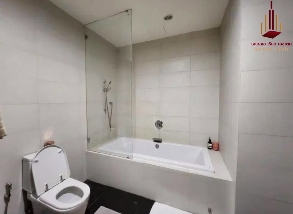 picture ✨ For Sale: Eight Thonglor Condo ✨ 💰 Only 11,830,000 THB - 3/3