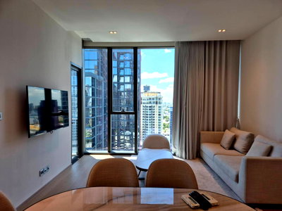 คอนโดให้เช่า : The Strand Thonglor ห้องที่คุ้มค่าเกินราคา ตกแต่งเฟอร์พร้อม 2 ห้องนอน 2 ห้องน้ำ ติด BTS ทองหล่อเดินทางสะดวก