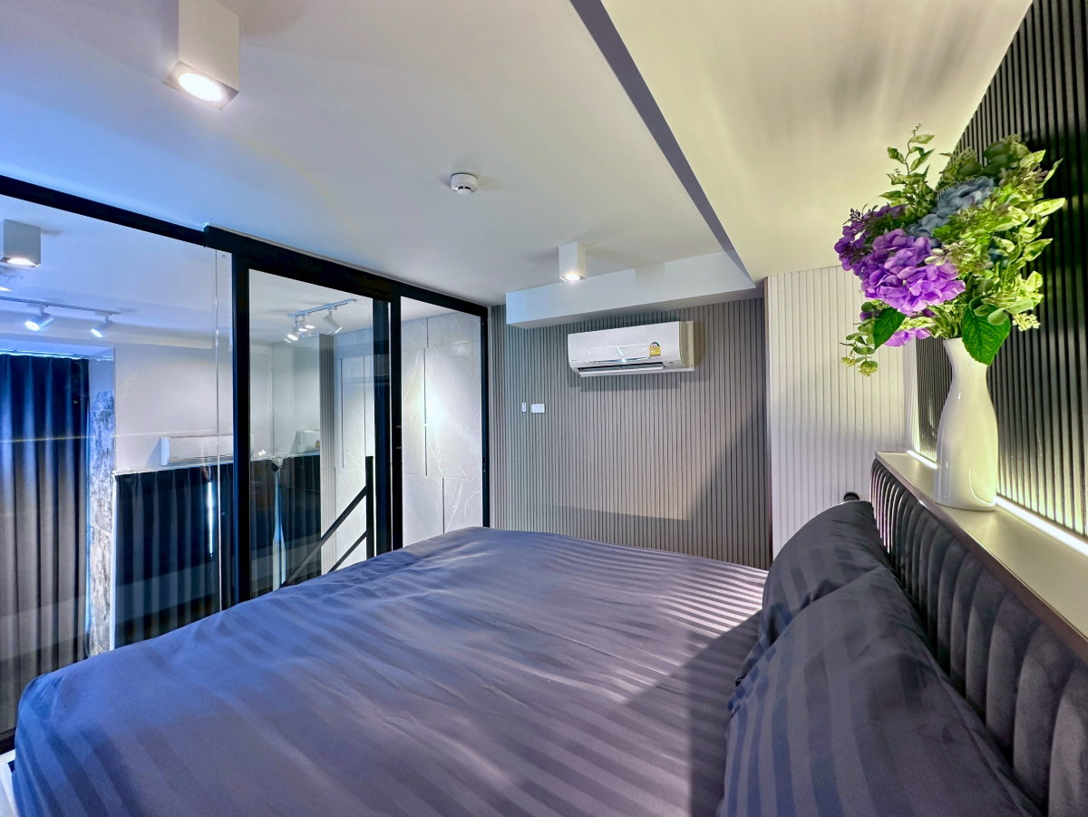 รูป  IDEO Rama 9-Asoke | ห้อง Duplex | ชั้นสูง | วิวใจกลางเมือง - รูปที่ 2/26