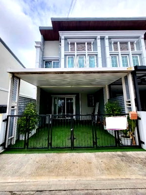 Townhouses for sale : 🔥 Townhome for Sale at Golden Town Sukhumvit–Bearing – Largest Corner Unit, Fully Built-in & Ready to Move In